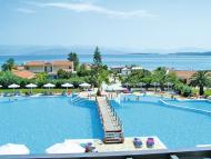 Foto van Hotel Mitsis Roda Beach Village in Roda